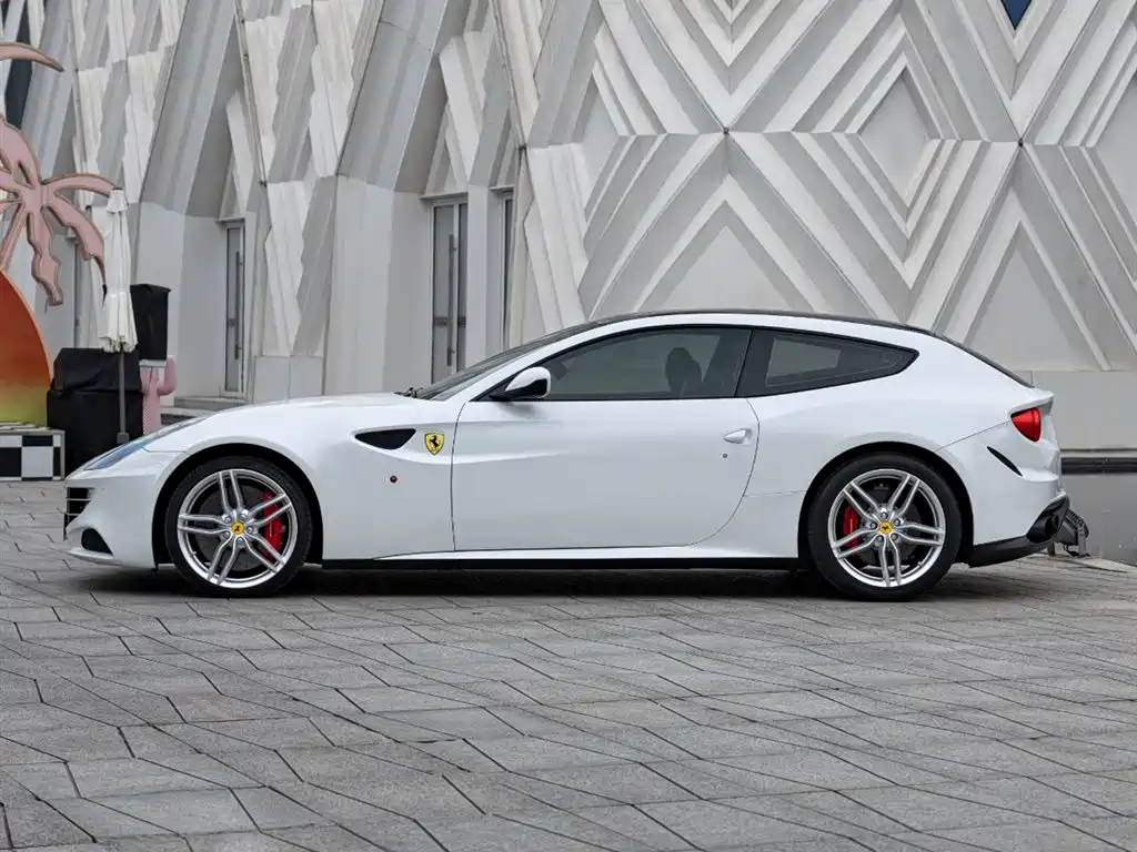 Ferrari FF 2012 6.3L V12