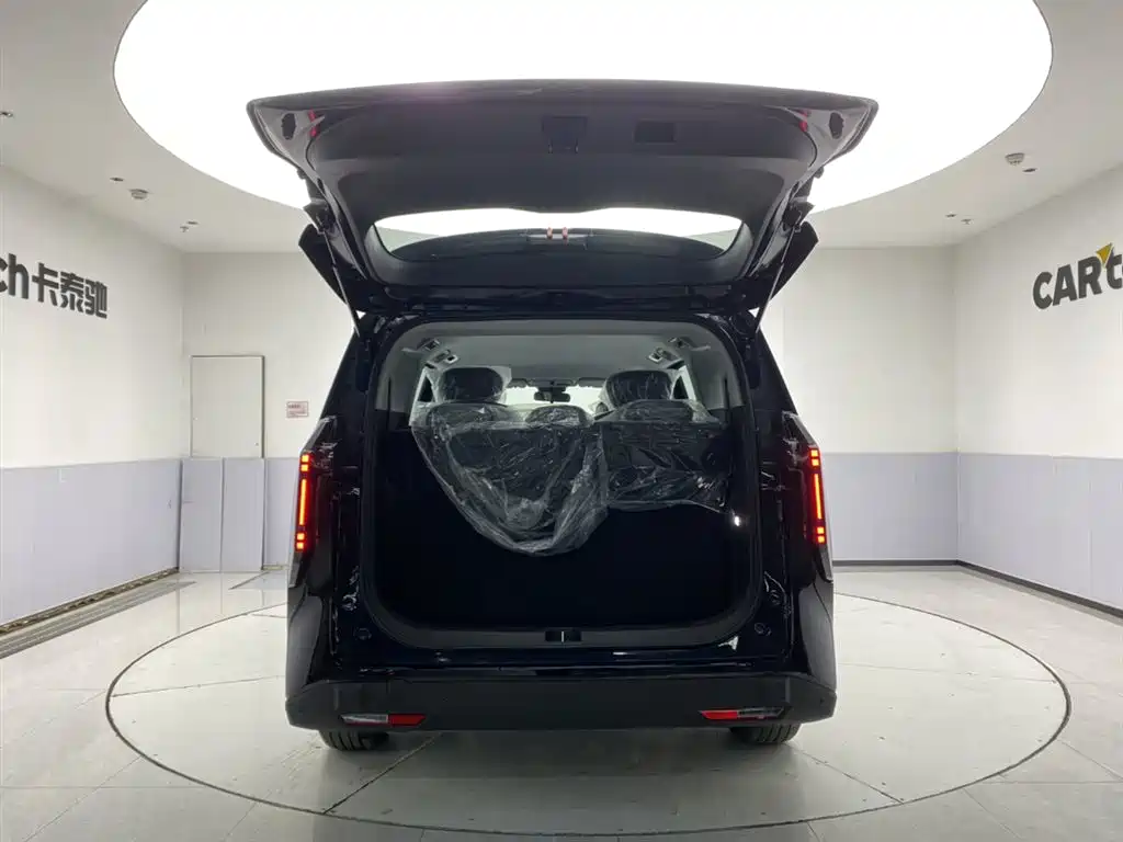 SAIC MAXUS EVERYONE 7