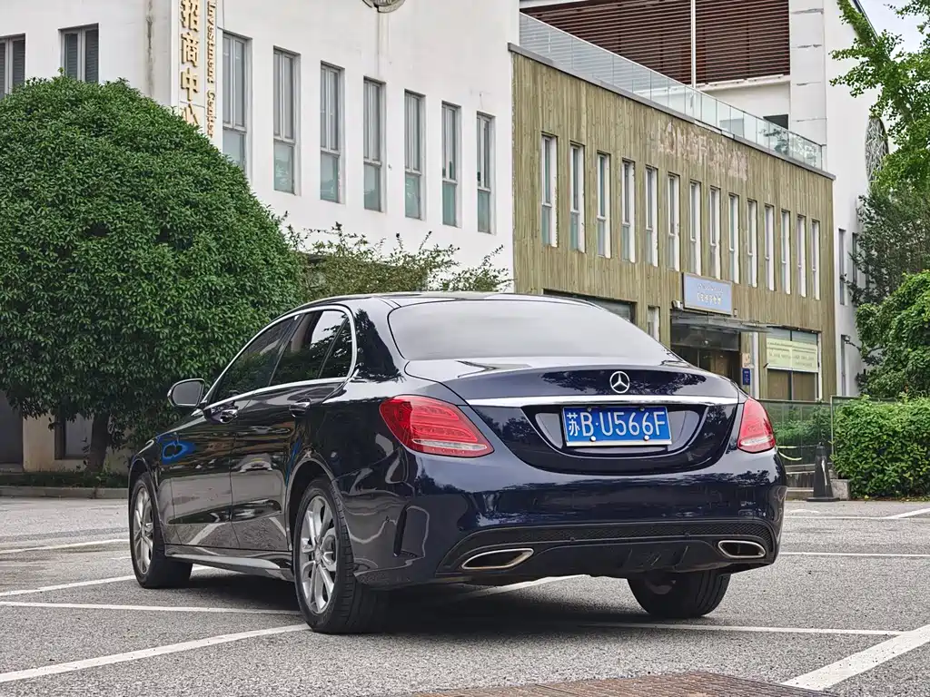 Mercedes-Benz C-Class — миниатюра 5