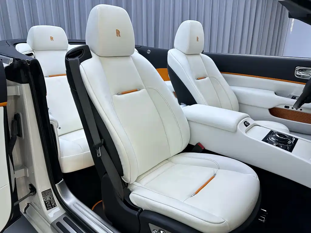 Rolls-Royce Dawn — миниатюра 19