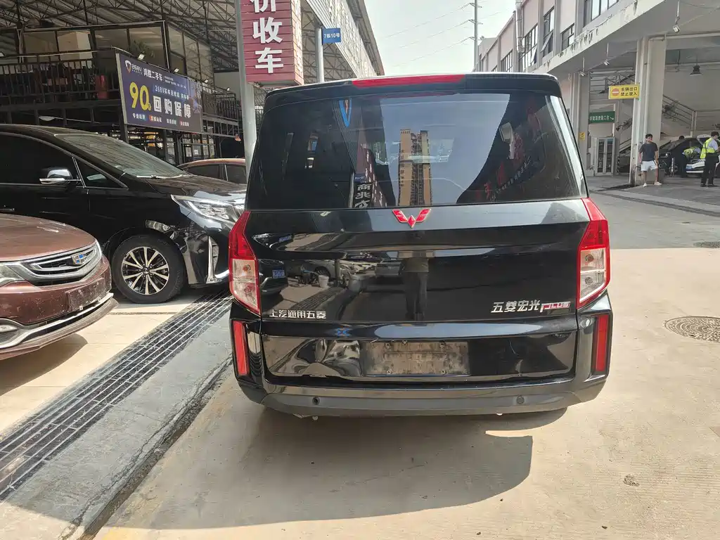 Wuling Hongguang PLUS — миниатюра 6