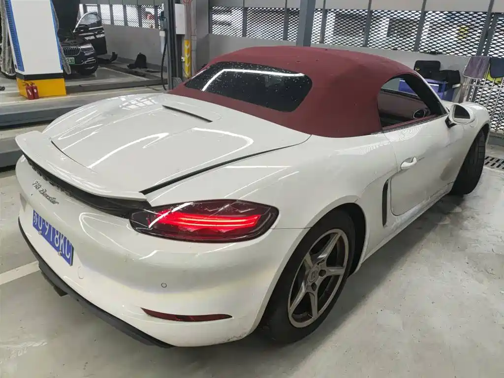 Porsche 718 2022 Boxster 2.0T