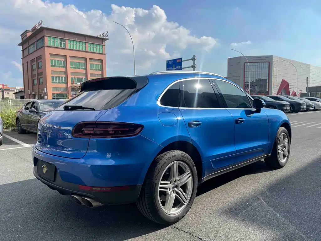 Porsche Macan — миниатюра 12