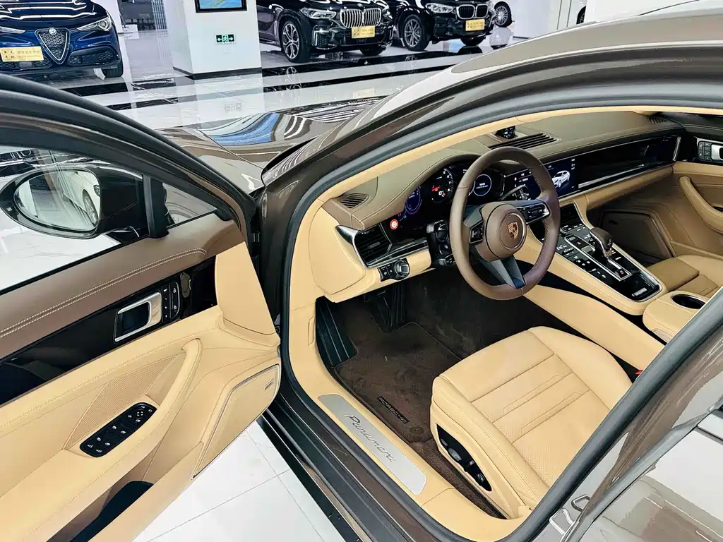 Porsche Panamera — миниатюра 7