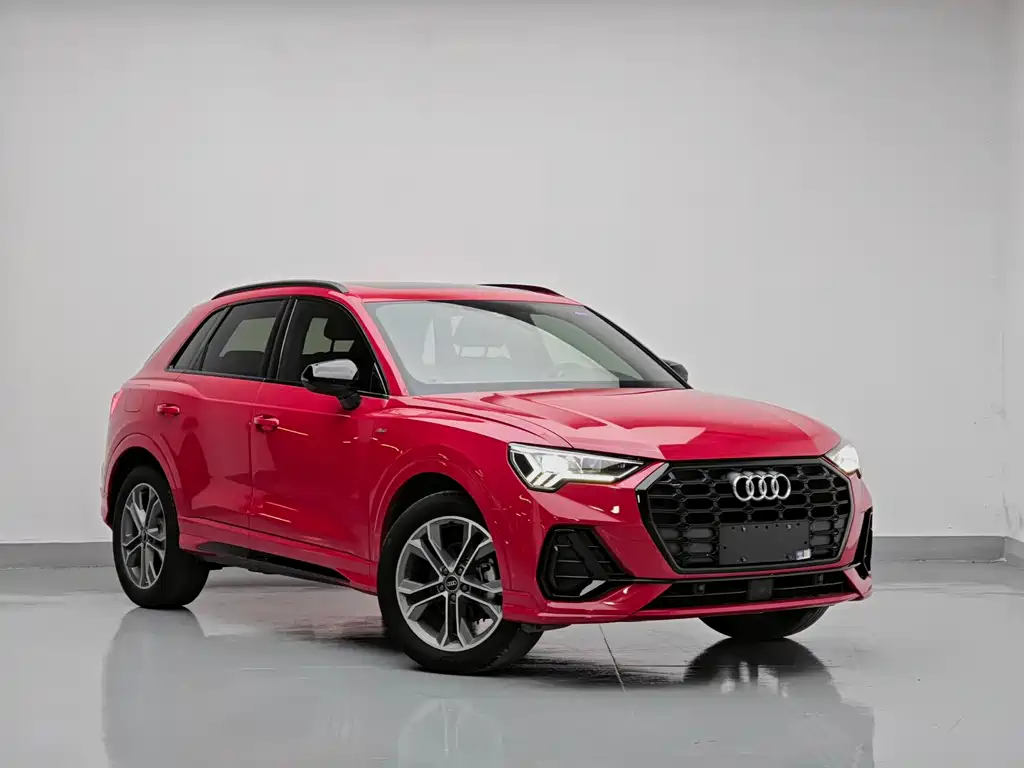 Audi Q3 2023 35 TFSI Fashion (1.4T)