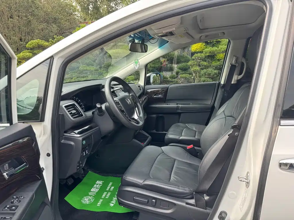 Honda Odyssey — миниатюра 5