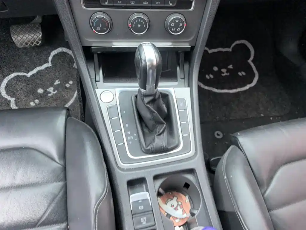 Volkswagen Golf 2015 1.4TSI AT Luxury