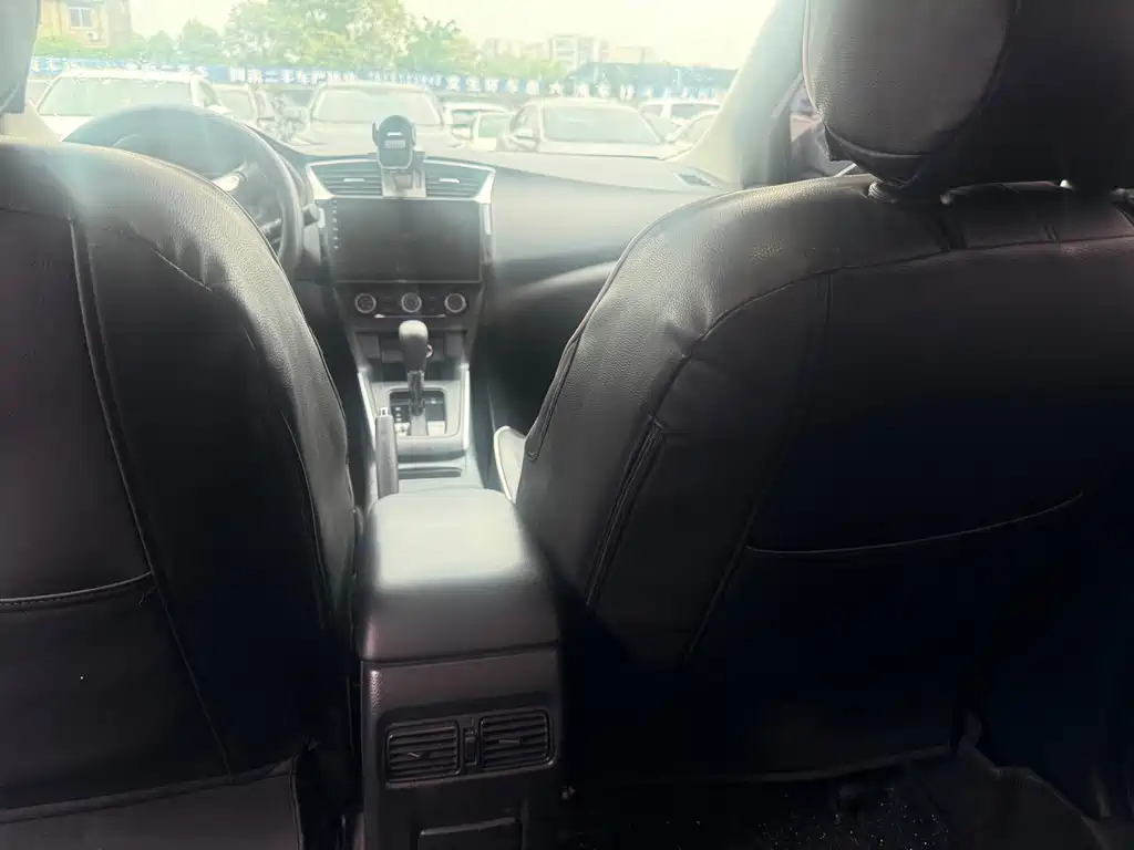 Nissan Sylphy 2025 1.6L CVT