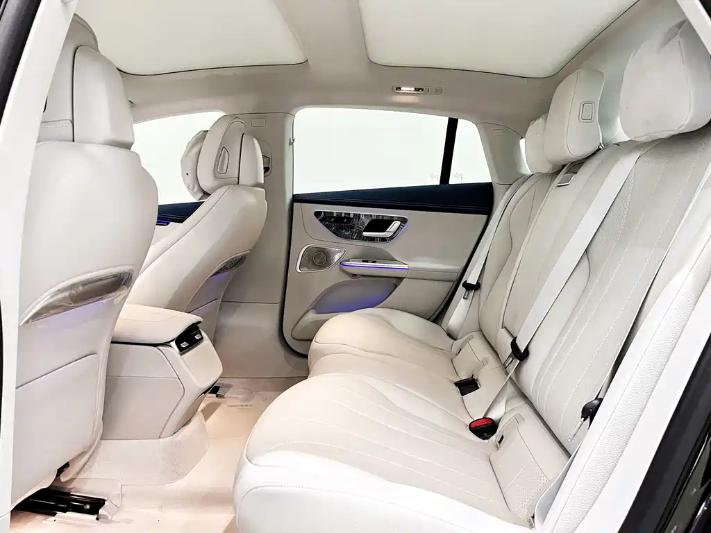 Mercedes-Benz EQE 2025 500 4MATIC