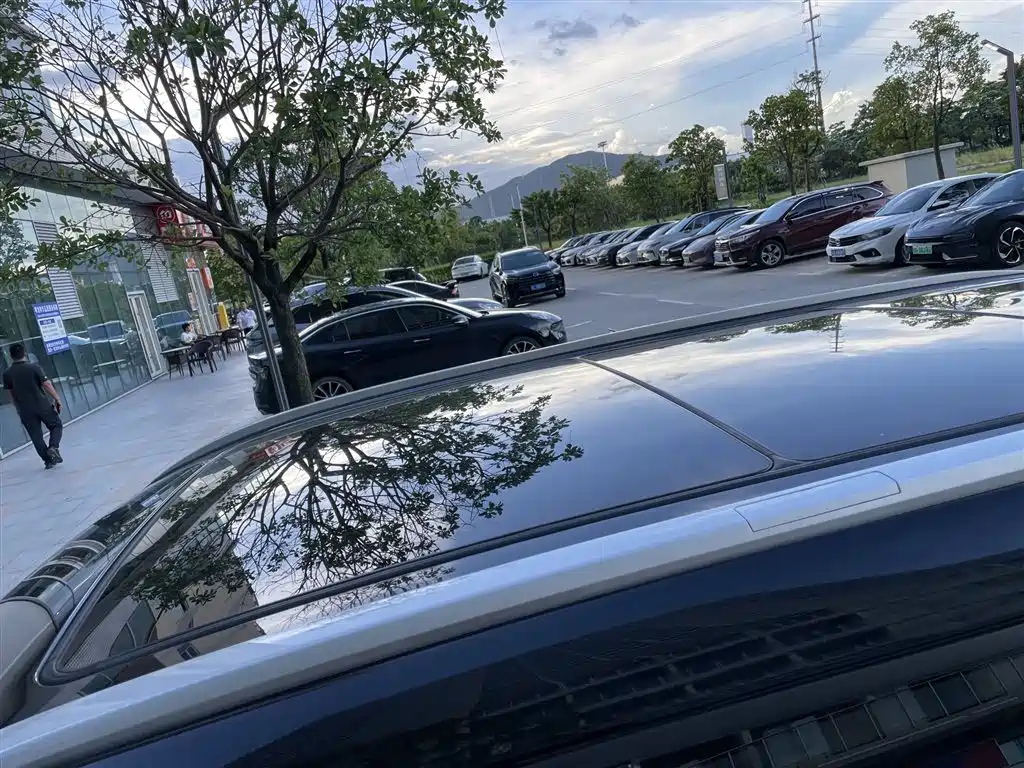 Toyota Highlander 2023 2.5L Luxury 7 мест