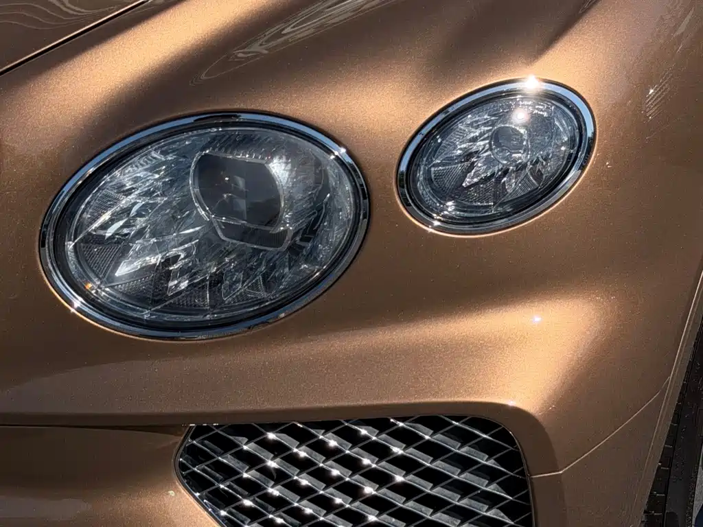 Bentley Bentayga — миниатюра 10