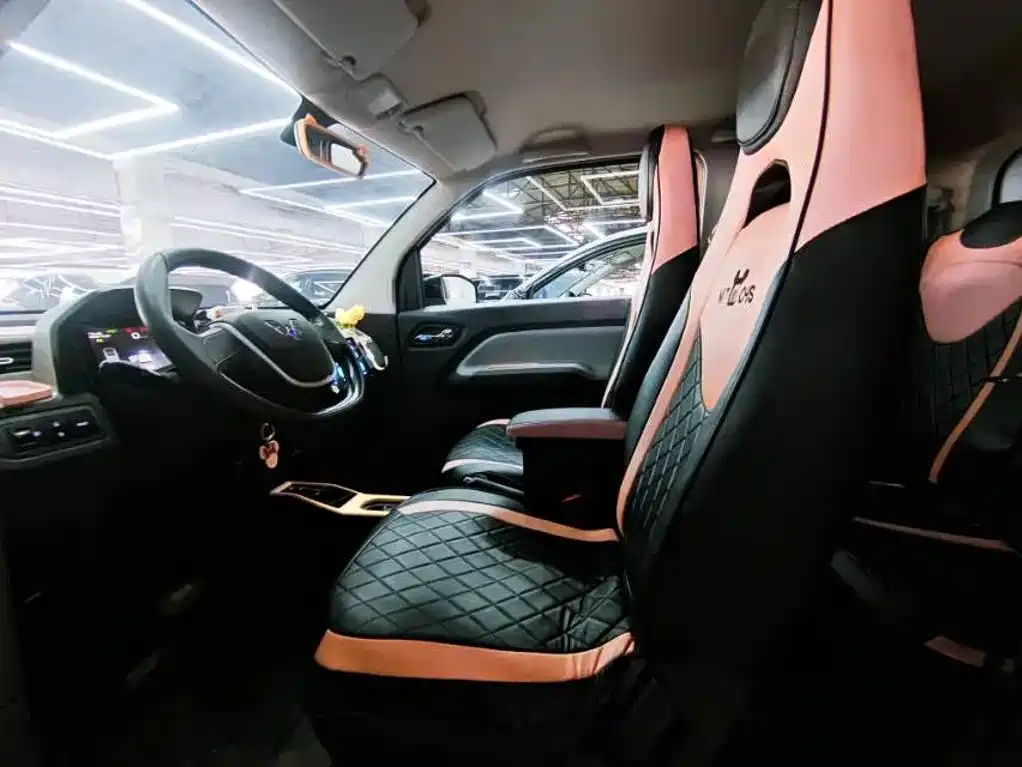 Wuling MINIEV — миниатюра 8
