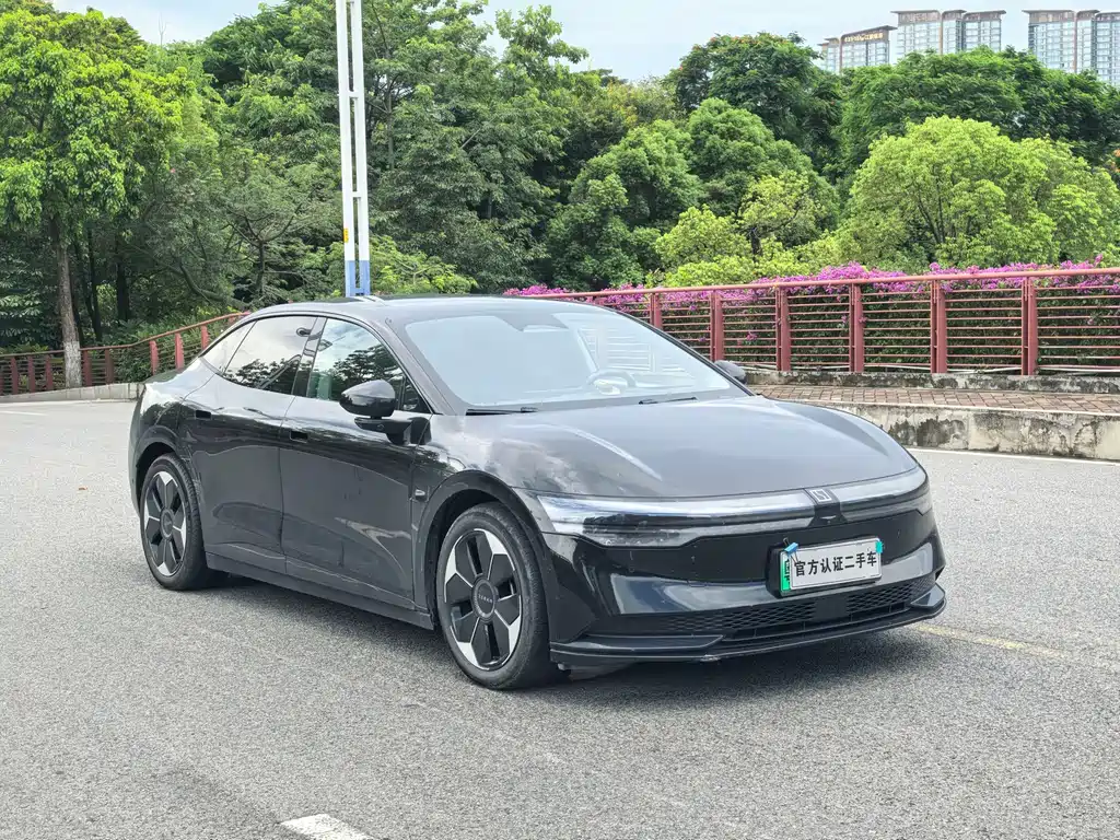 Zeekr 007 2024 75kWh