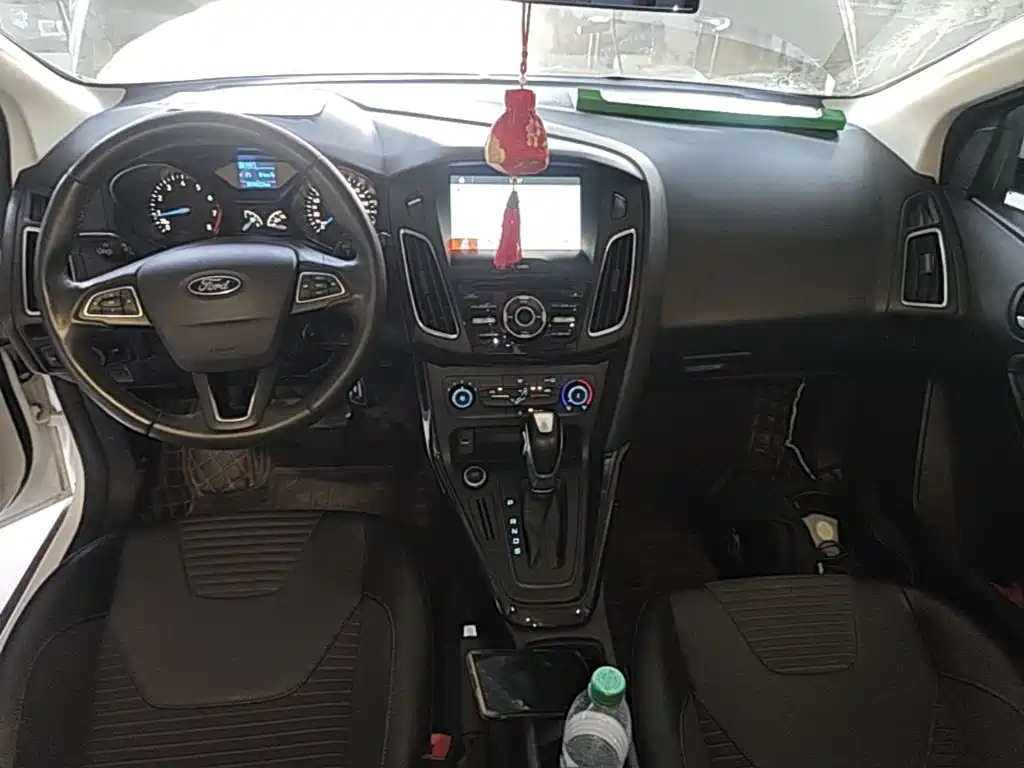 Ford Focus — миниатюра 10