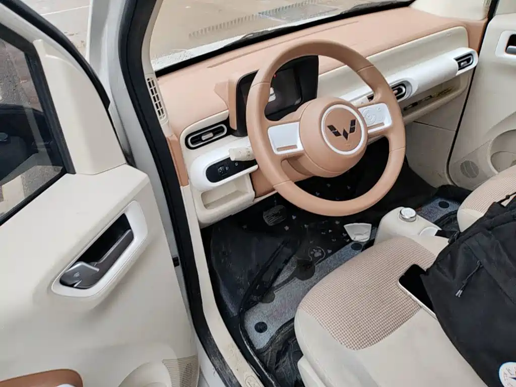 Wuling MINIEV — миниатюра 16