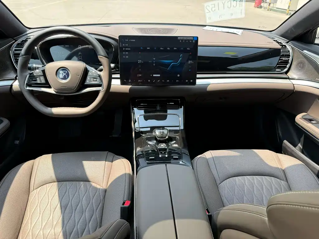 BYD Han 2025 DM-i 125KM Smart Drive