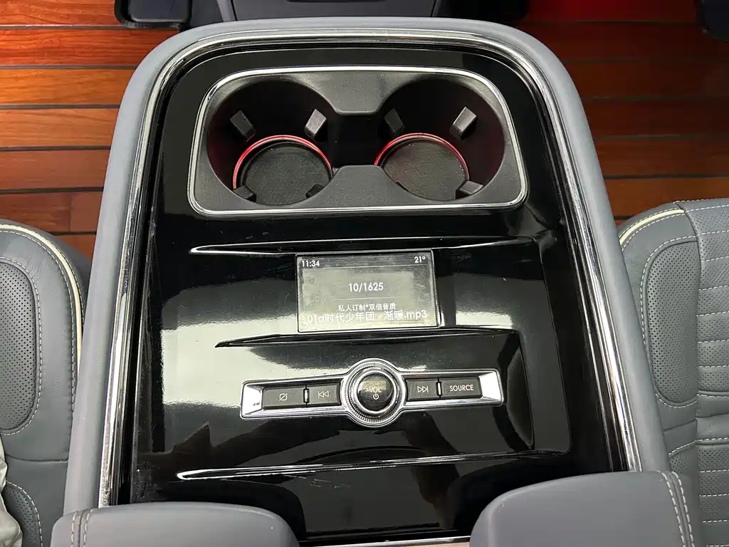 Lincoln Navigator — миниатюра 14