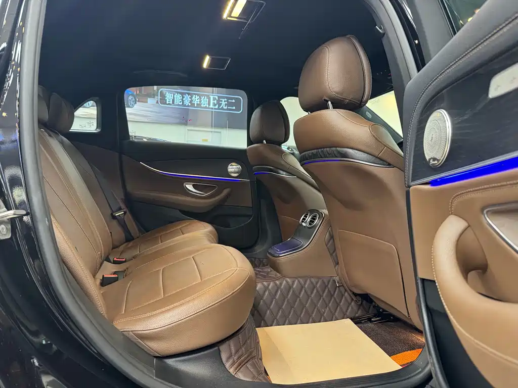 MERCEDES-BENZ E CLASS