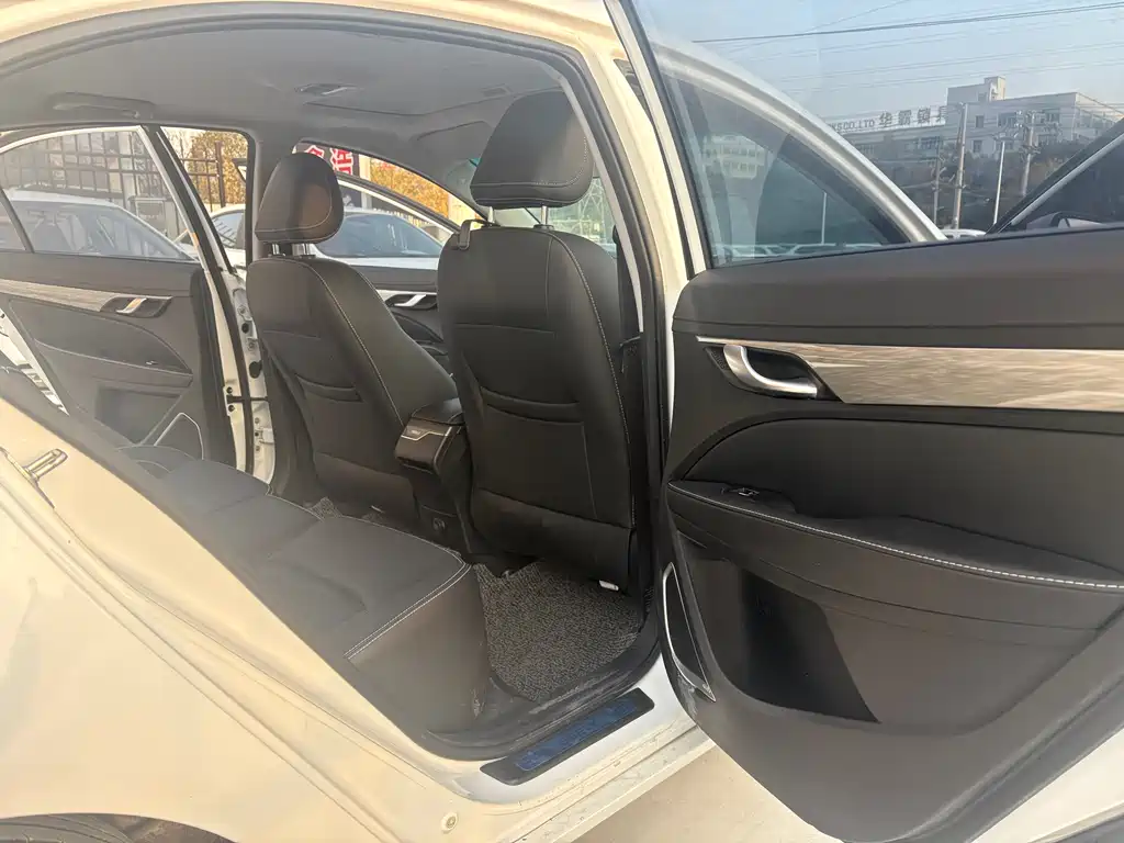 GEELY AUTOMOBILE EMGRAND