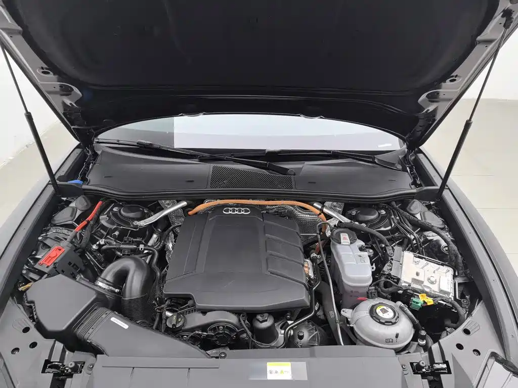 Audi A6L New Energy — миниатюра 6