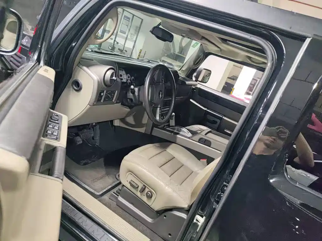 Hummer H2 2004 6.0 AT