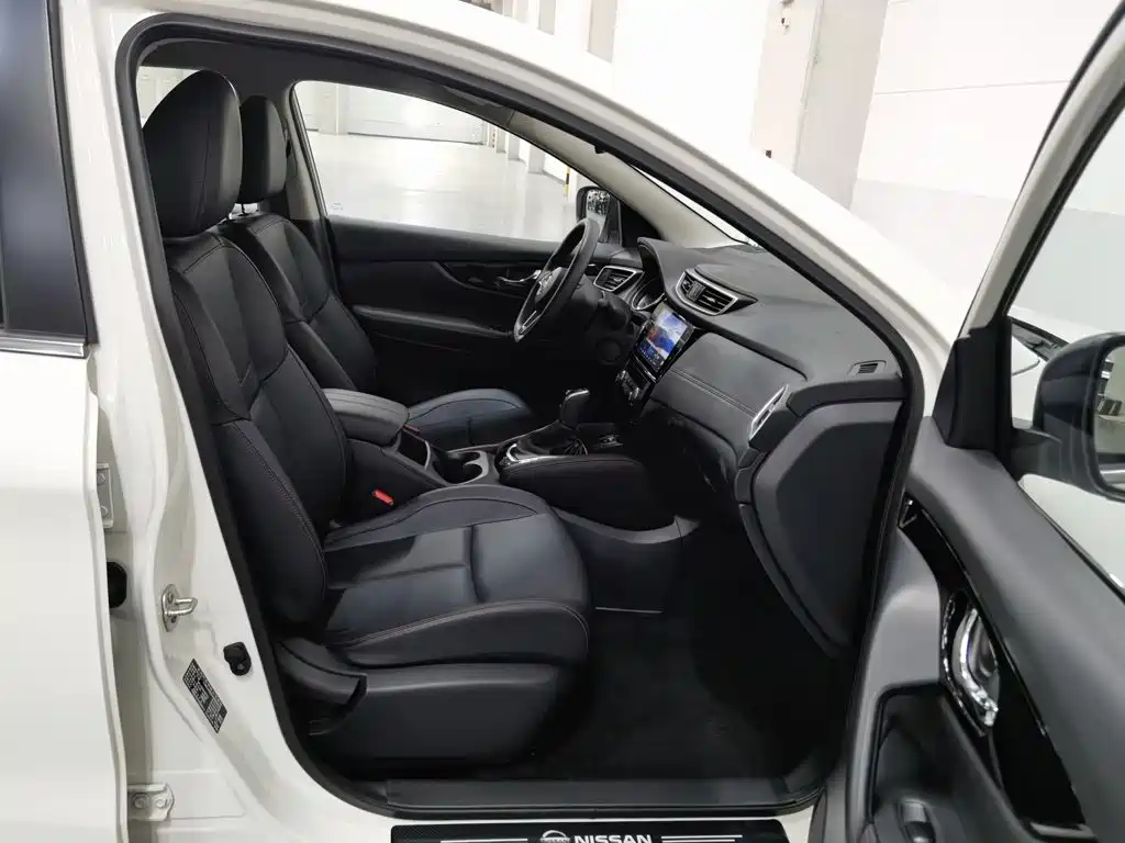 Nissan Qashqai — миниатюра 23