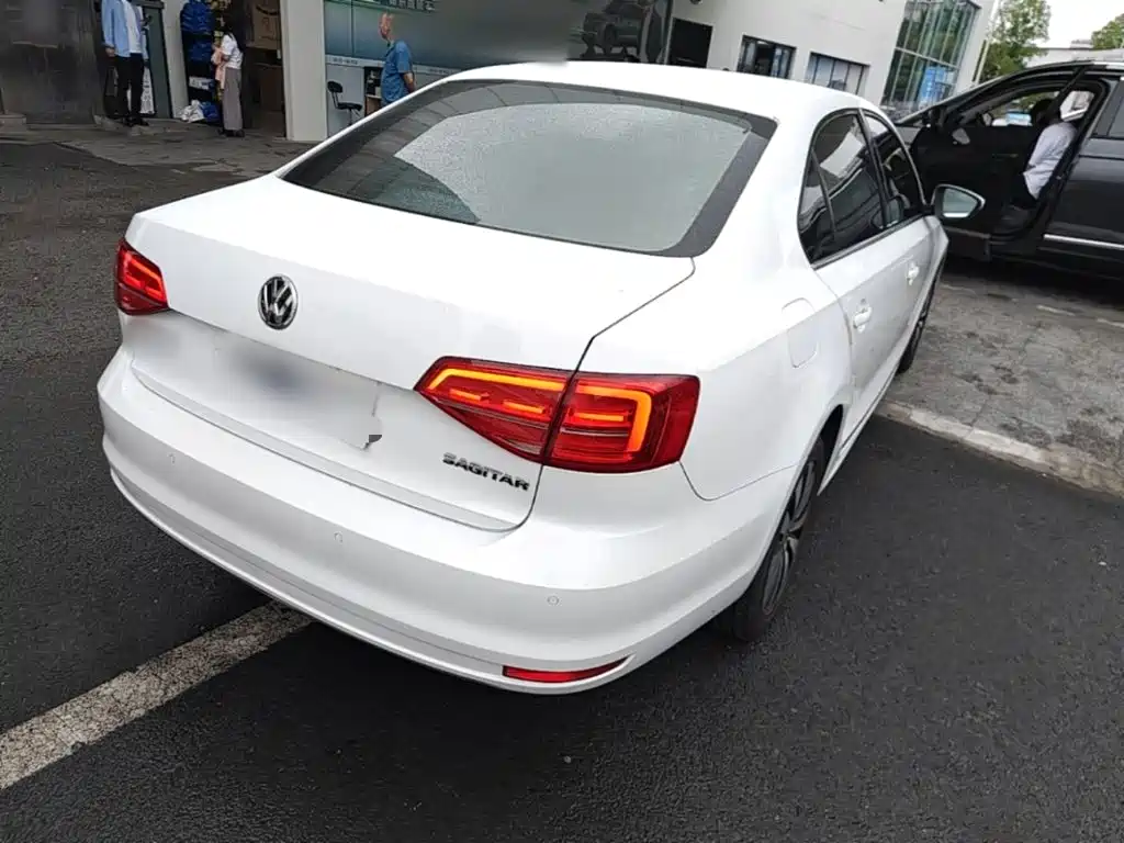 Volkswagen Sagitar — миниатюра 7