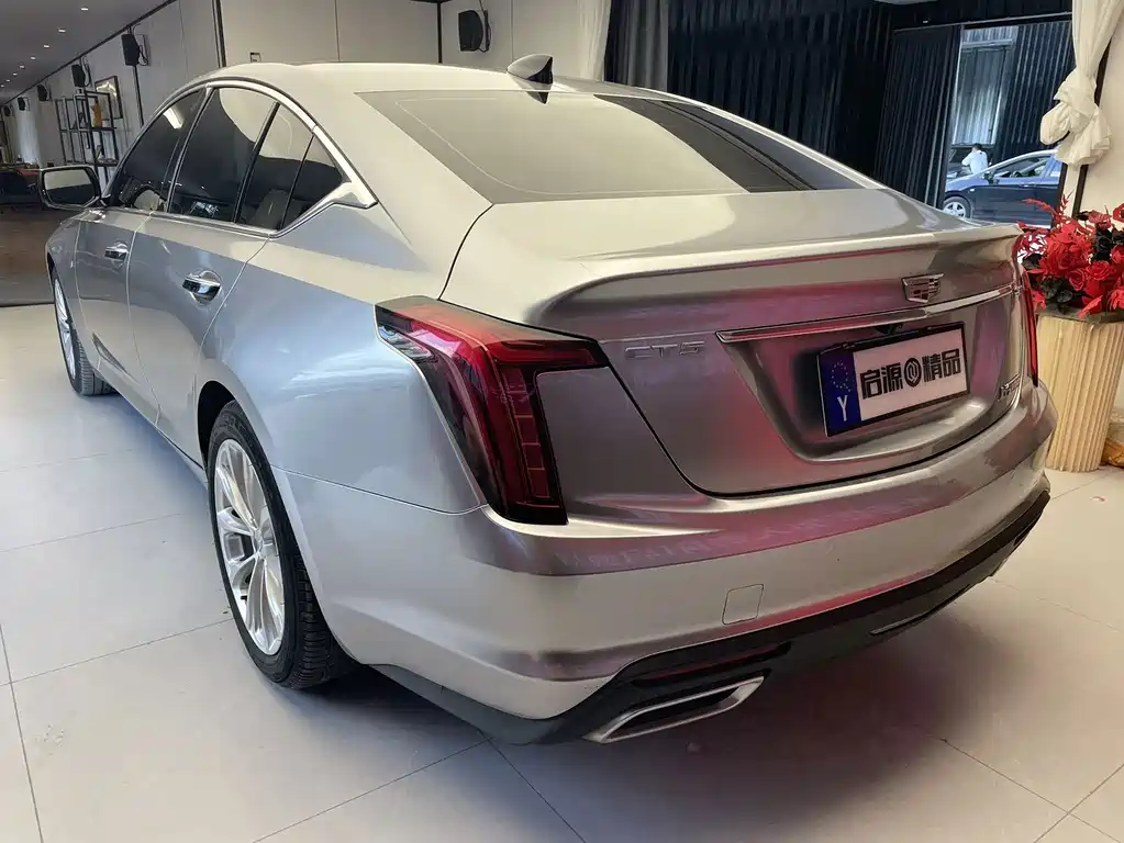 Cadillac CT5 — миниатюра 18