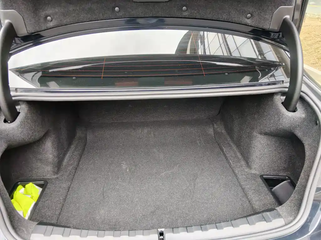 BMW 3 Series — миниатюра 16