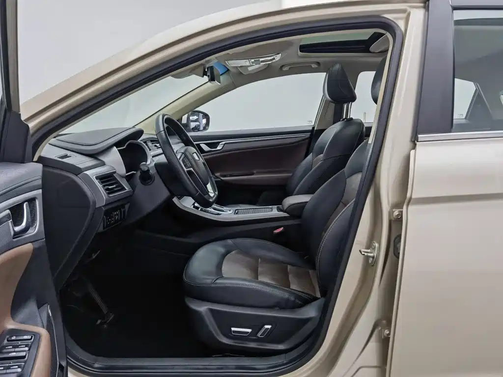 Geely Emgrand GL — миниатюра 10