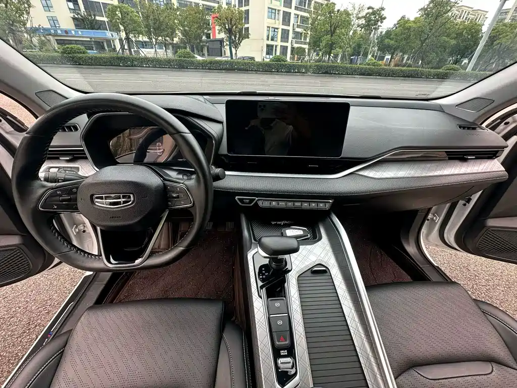 Geely Xingrui — миниатюра 8