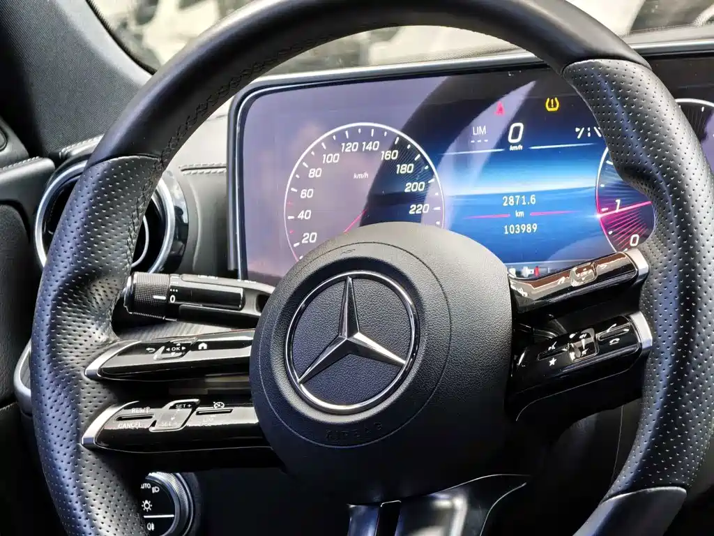 Mercedes-Benz C-Class — миниатюра 15