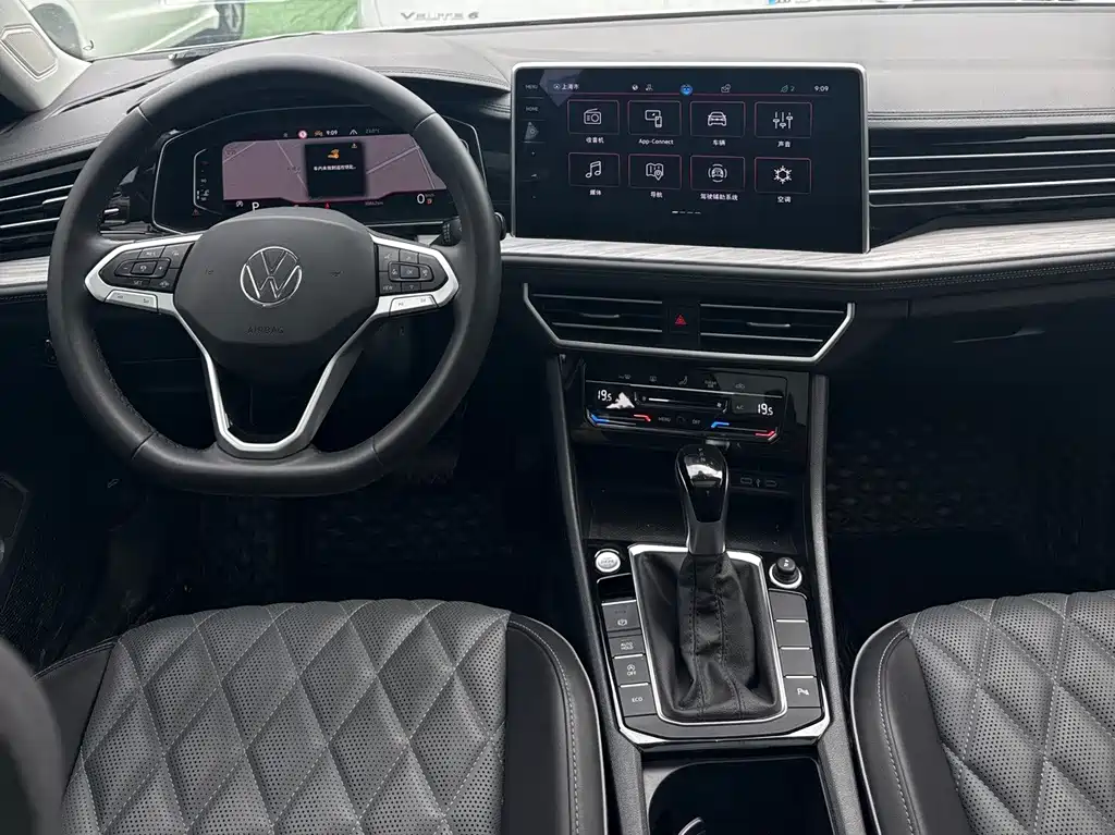Volkswagen Sagitar — миниатюра 8
