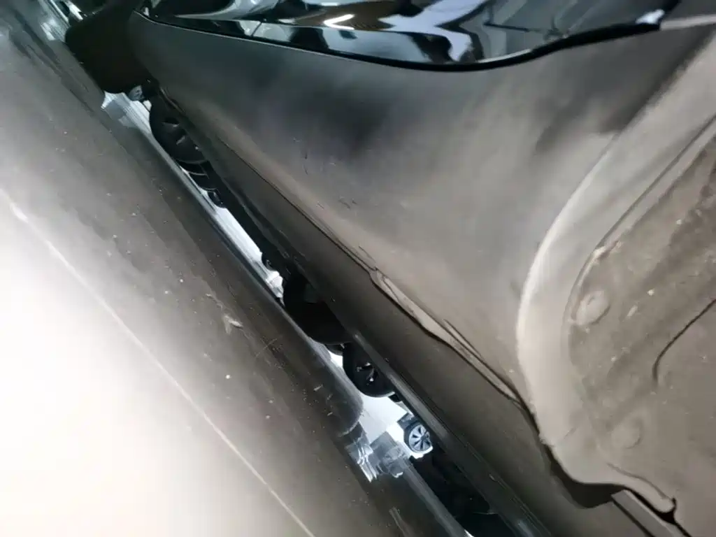 Tesla Model Y — миниатюра 22