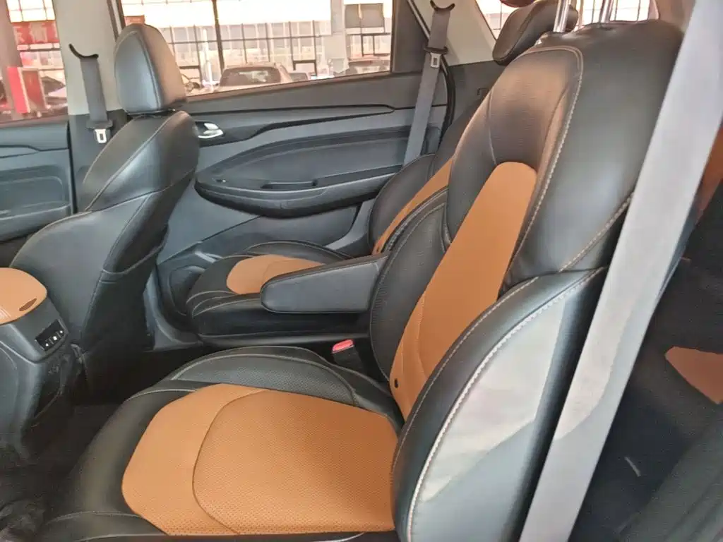 Wuling Hongguang S3 — миниатюра 17