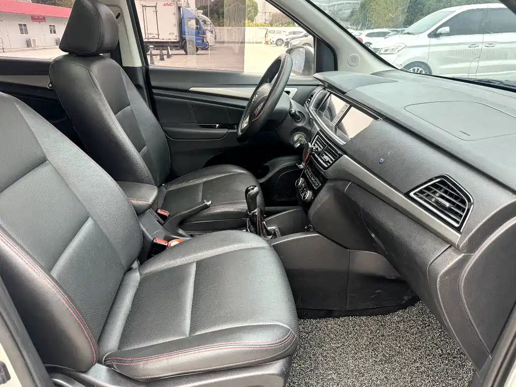 CHANGAN CHANGAN AUCHAN A600