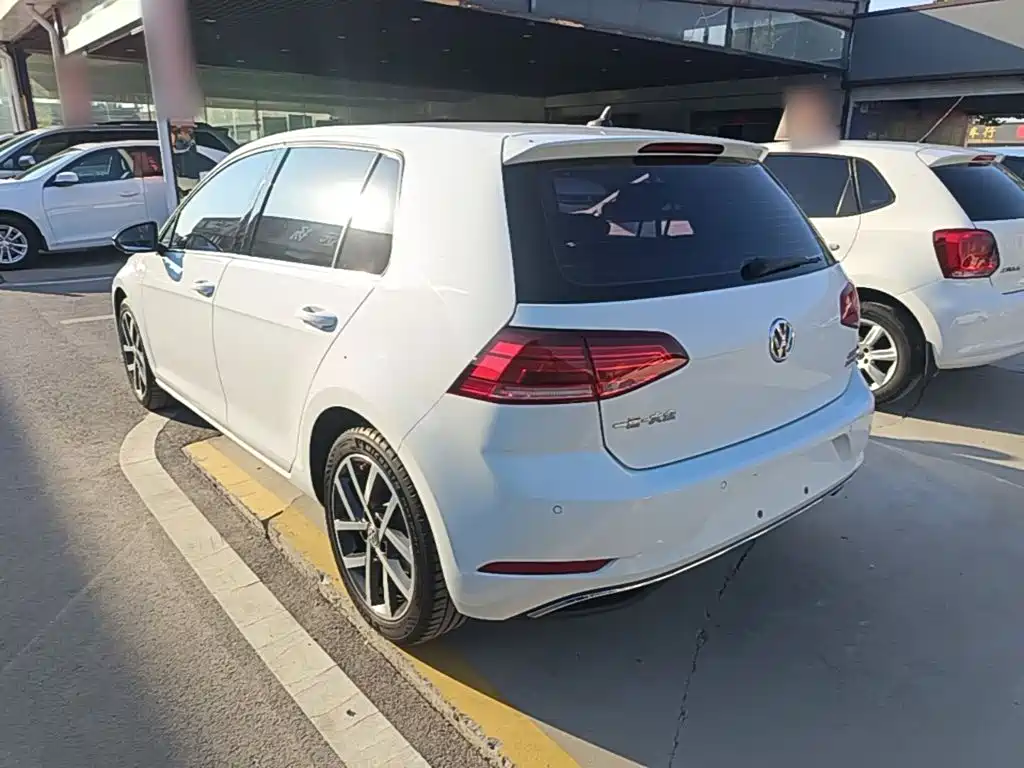Volkswagen Golf — миниатюра 5