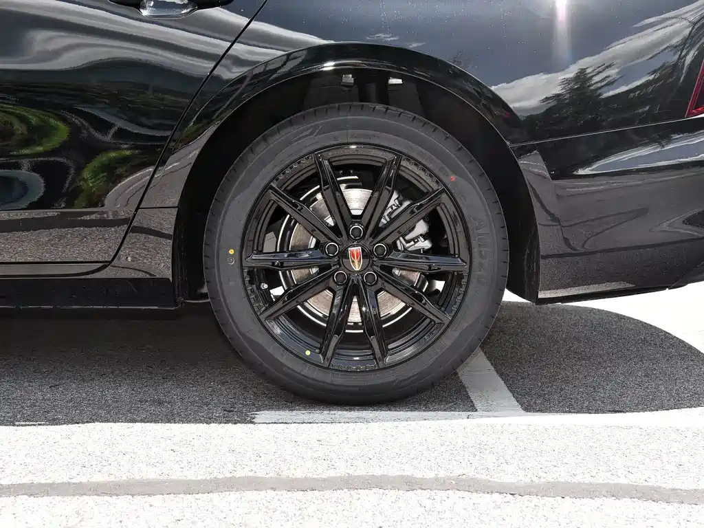 Hongqi Hongqi H5 — миниатюра 25