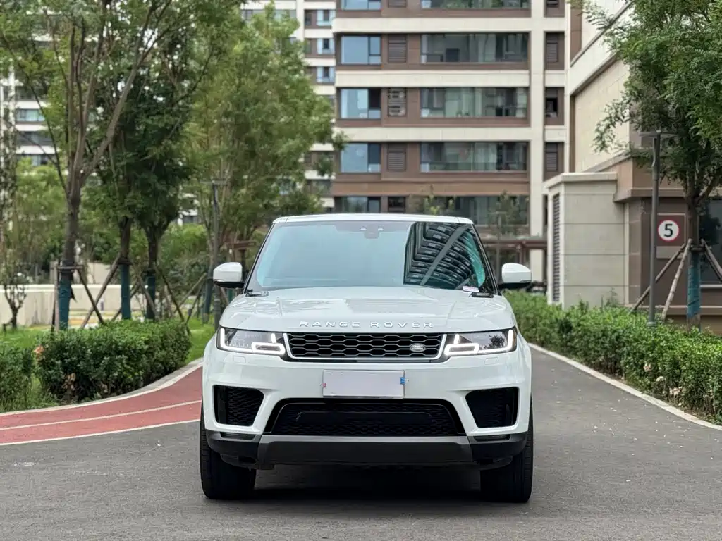 Land Rover Sport 2021