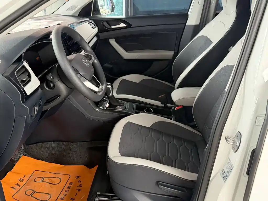 Volkswagen Tharu — миниатюра 4
