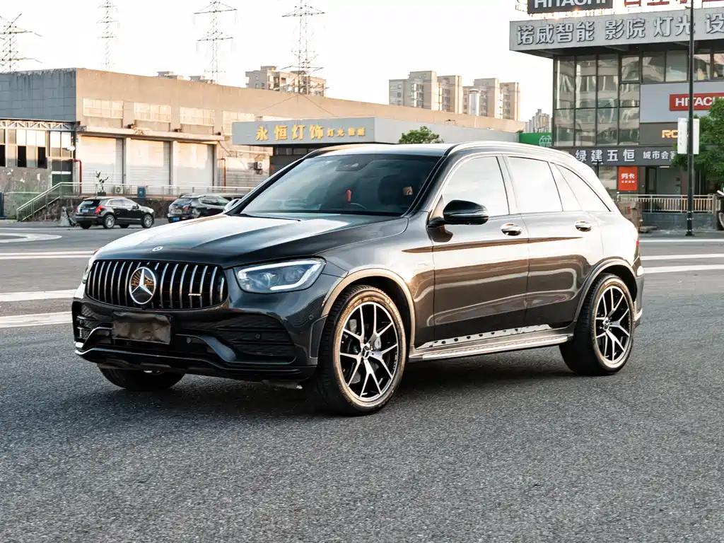 Купить Mercedes-Benz GLC AMG