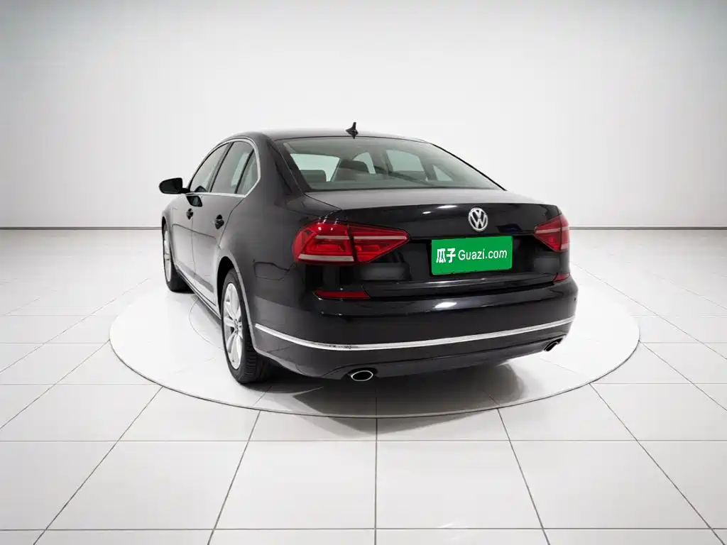 Volkswagen Passat — миниатюра 4
