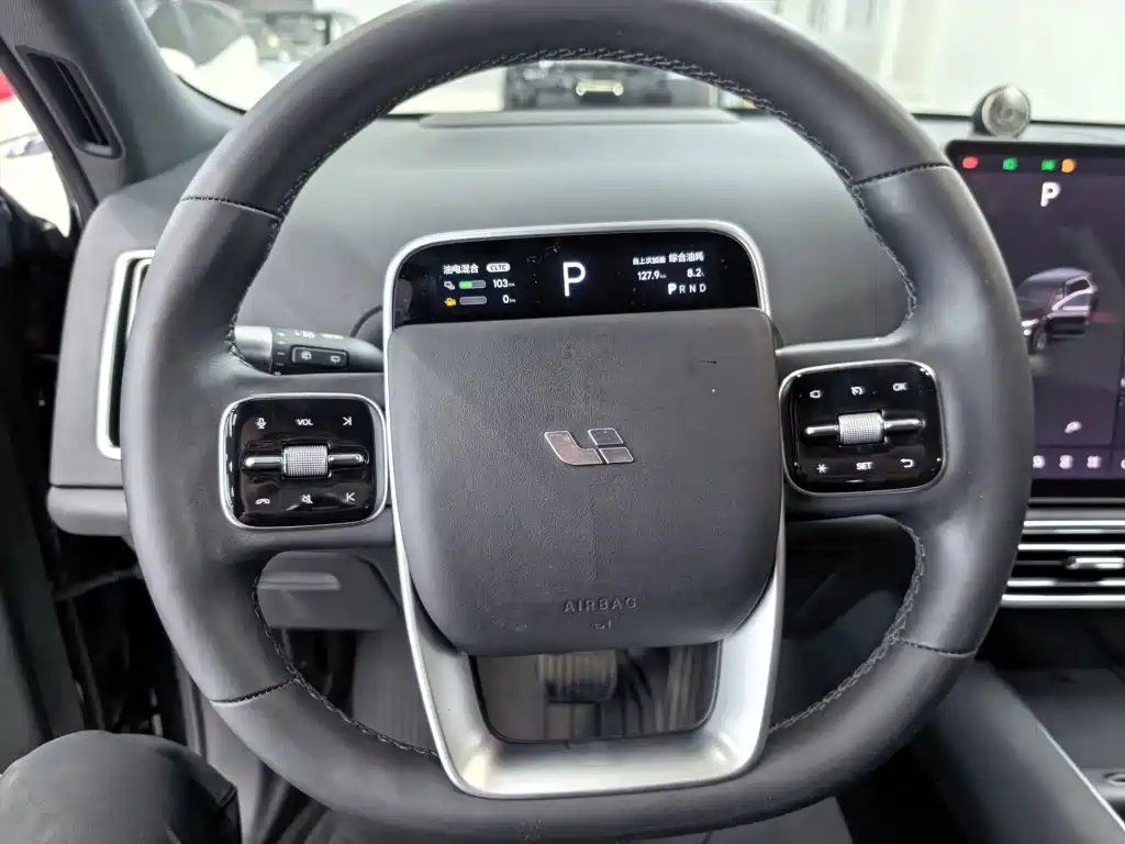 Li Auto Li L8 — миниатюра 10