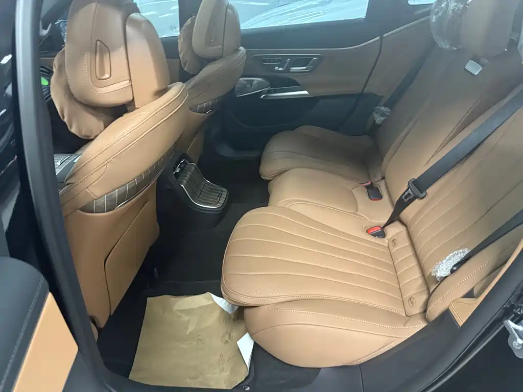 Mercedes-Benz E-Class E 2026 E 300 L Luxury