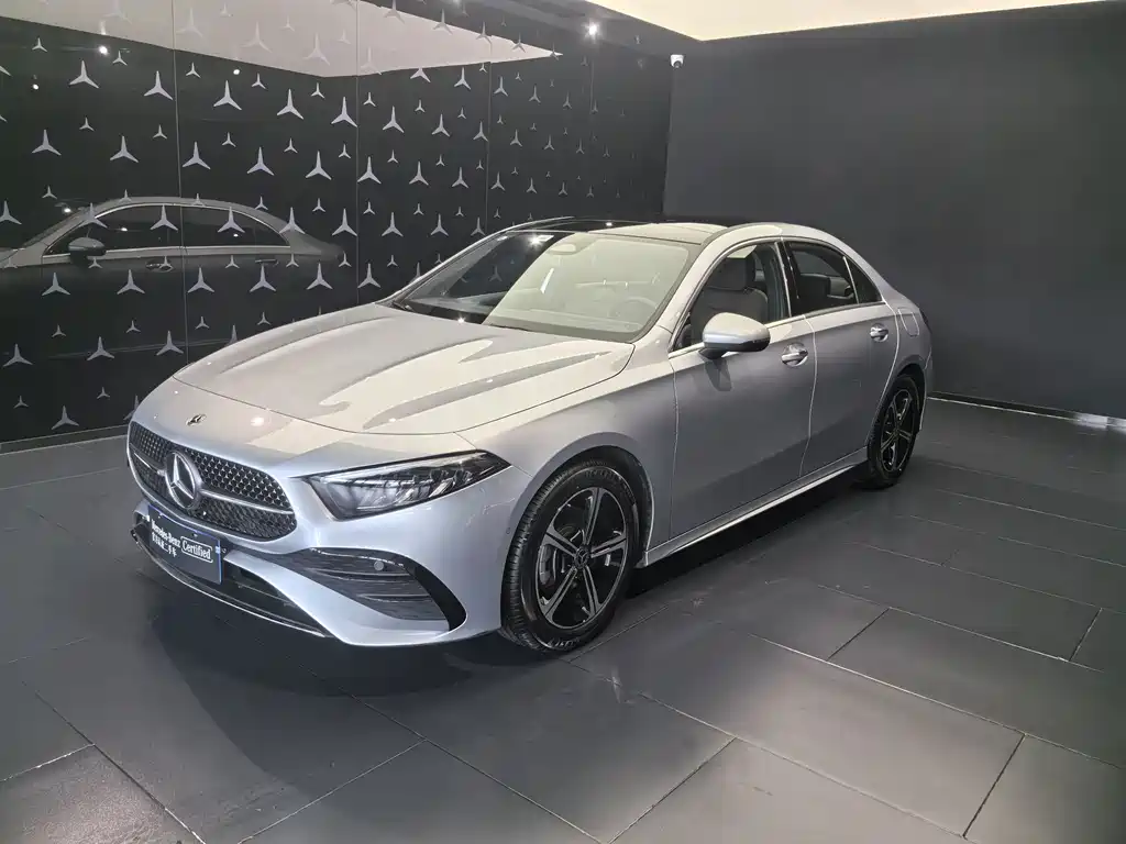 Mercedes-Benz A-Class — миниатюра 2