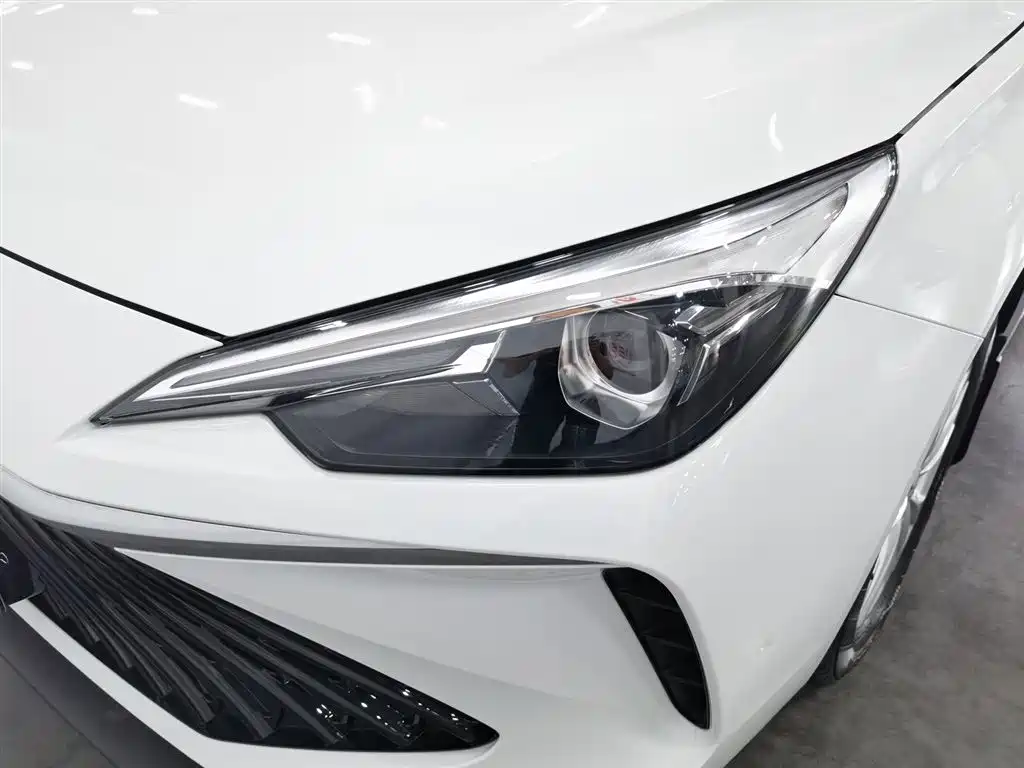 Roewe i5 2023 1.5L MT