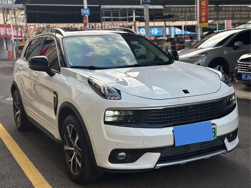 Lynk & Co 01 EM-P — миниатюра 3