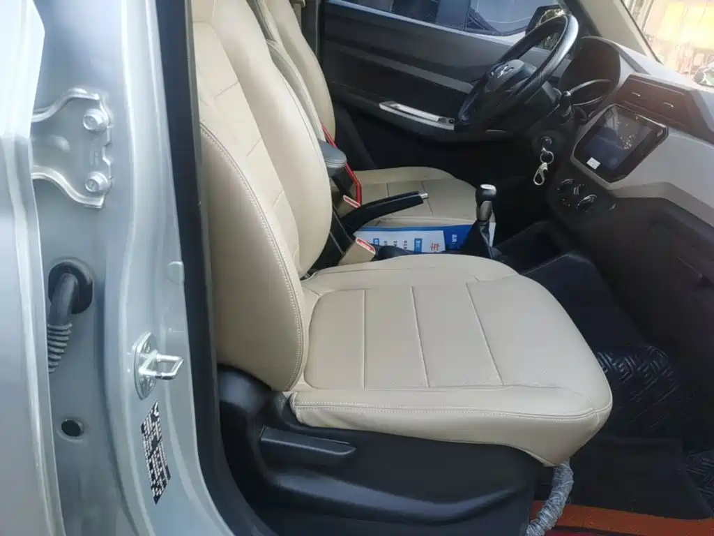 Wuling Hongguang — миниатюра 25
