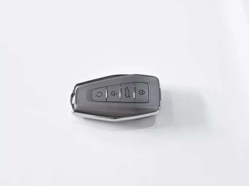 Geely Binyue — миниатюра 19