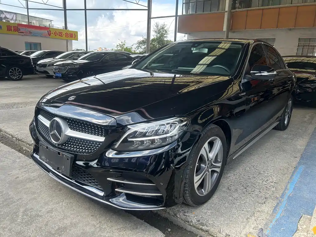 Mercedes-Benz C-Class 2020